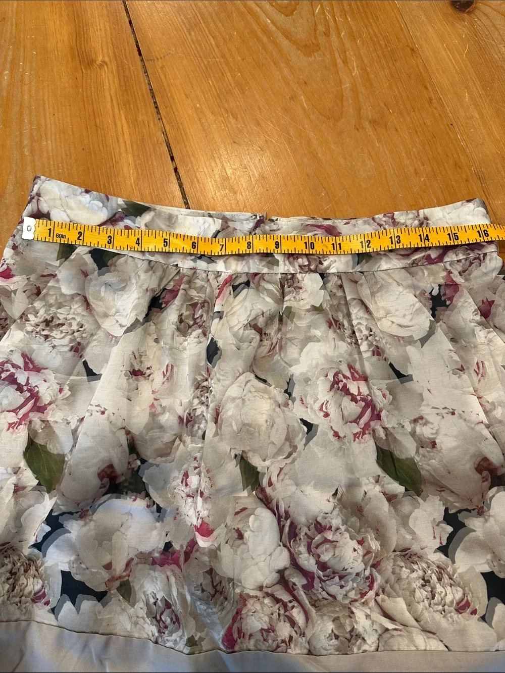 GAP circle skirt